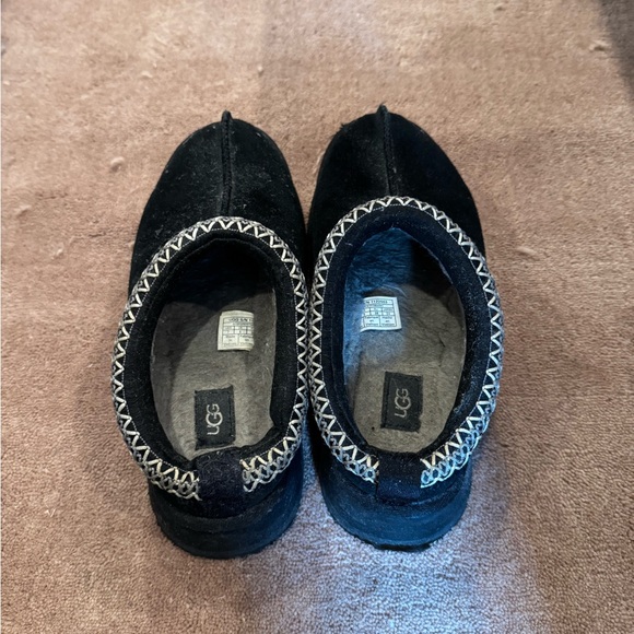 UGG Black Platform Slippers - Picture 3 of 6